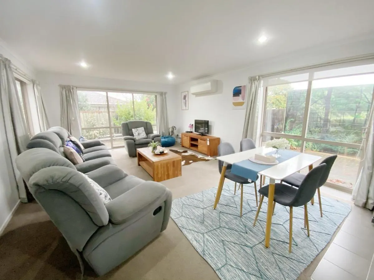 Cosy Rotorua Center Holiday Home location